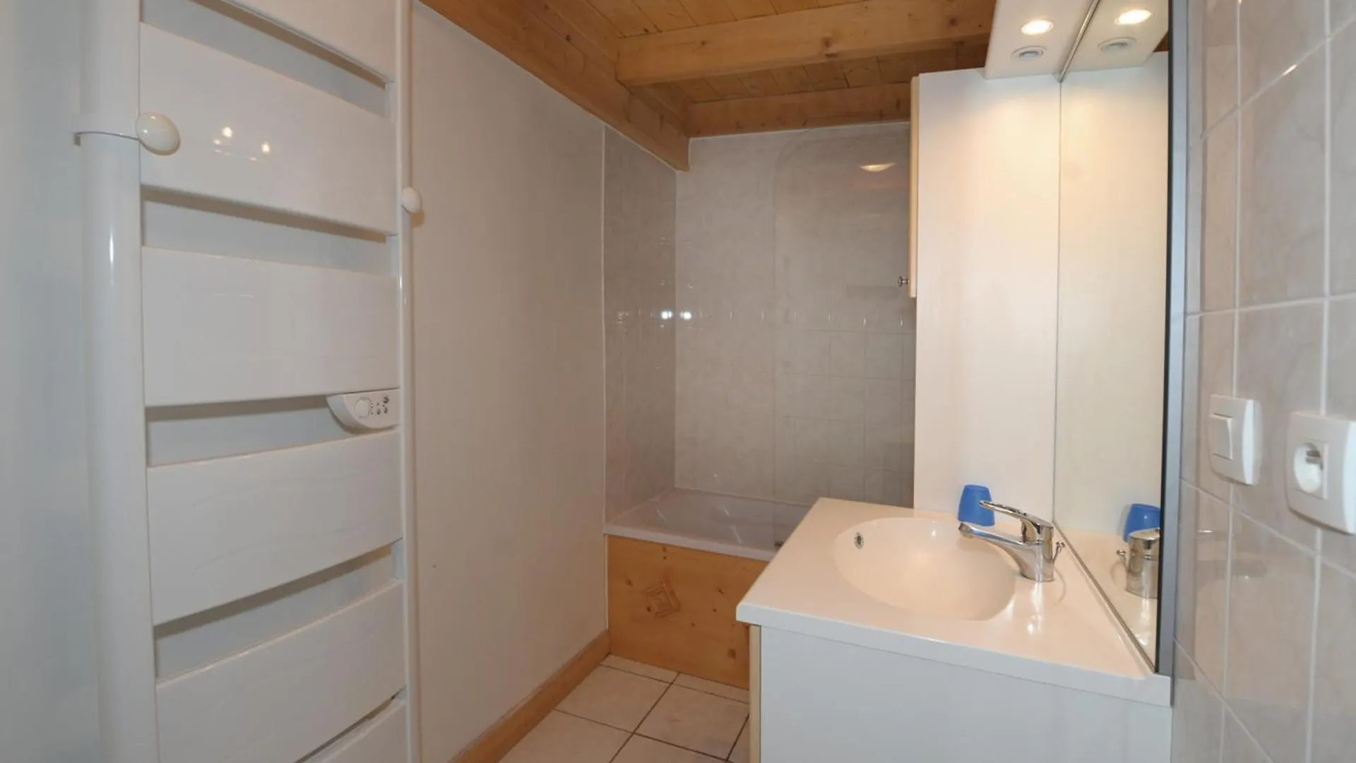 Apartment Les Menuires : Duplex 4 Pieces 8/10 Pers, Wifi, Casier A Skis - Fr-1-452-83 Saint-Martin-de-Belleville